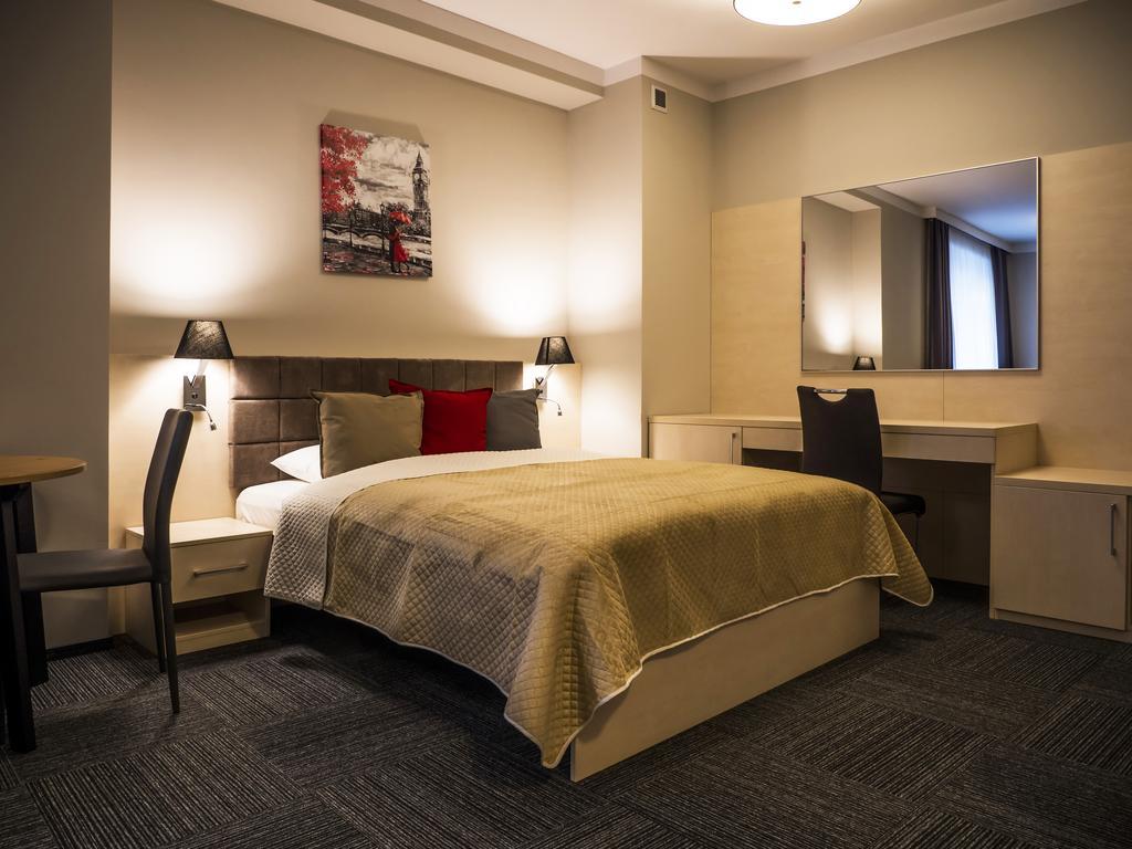Aparthotel Centrum Gliwicka 18 Bytom Dış mekan fotoğraf