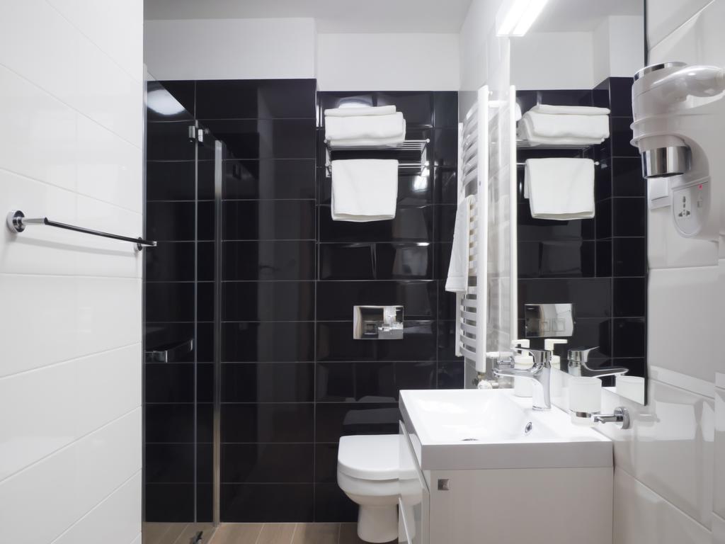 Aparthotel Centrum Gliwicka 18 Bytom Dış mekan fotoğraf